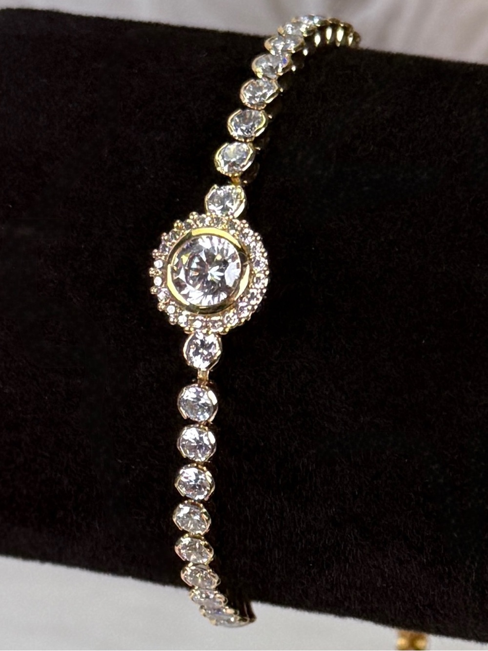Gorgeous goldtone with clear bling adjustable bracelet